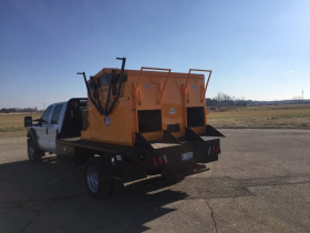 Термос-бункер для асфальта KM 8000SX 4 Ton Skid Mount 
