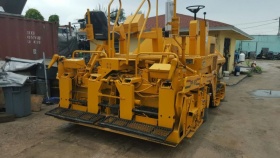 Асфальтоукладчик Blaw Knox PF-161 Paver