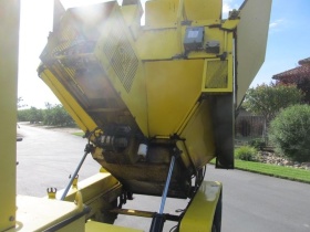 Термос бункер 2010 Falcon 4 Ton Dump Hot Box