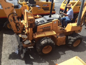Траншеекопатель Case 660 Trencher