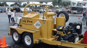 Котел заливщик на прицепе CP-125 CrackPro Heated Hose Machine