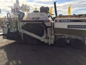Асфальтоукладчик Cedarapids CR452 Paver