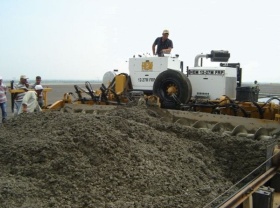 Формовочно опалубочный бетоноукладчик HEM Form Riding FRP 9-18
