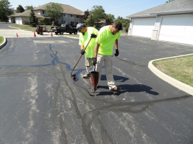 Герметик для применения в холодном виде Pourable Crack Sealant