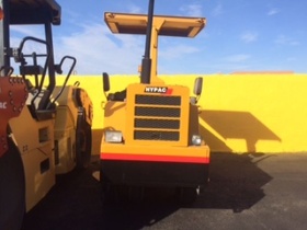 Виброкаток Hypac C530AH 9 wheel traffic roller